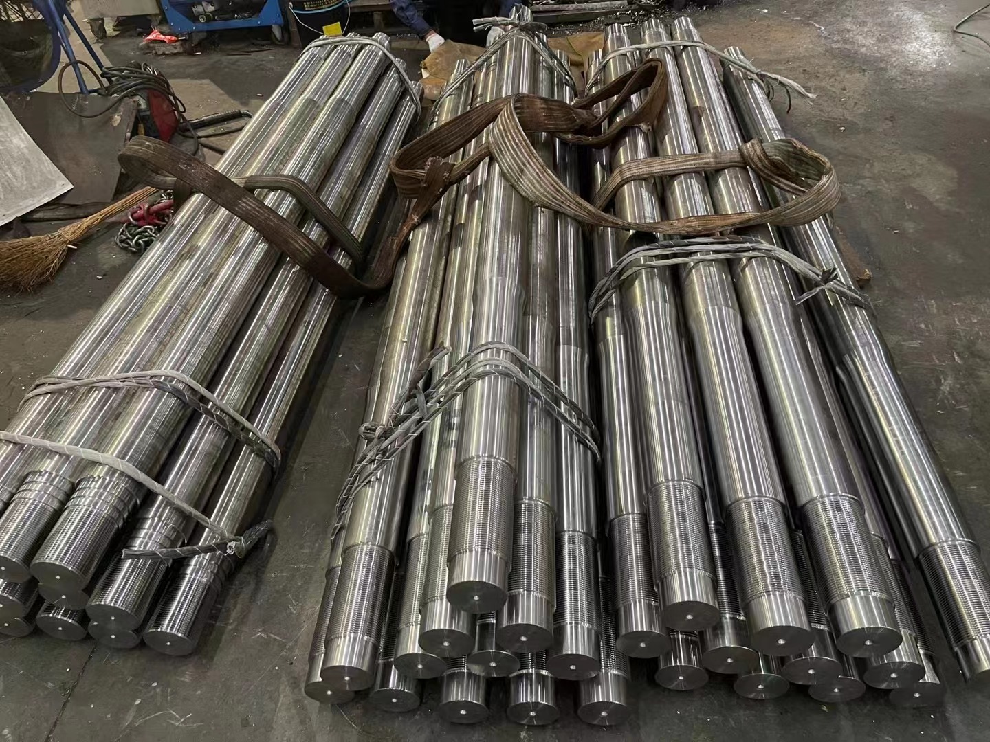 Blog perusahaan terbaru tentang Bagaimana Cara Meningkatkan Ketahanan Korosi Batang Piston?