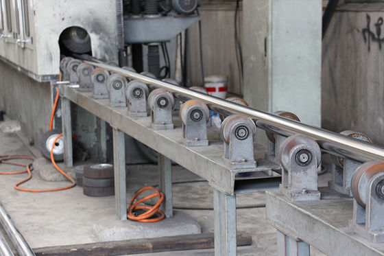 Beli Precision f7 Toleransi Chrome Piston Rod dengan HRC 55-63 Kekerasan dan Ra 0.2-0.4 Keropos permukaan untuk Silinder Hidraulik pembuatan online